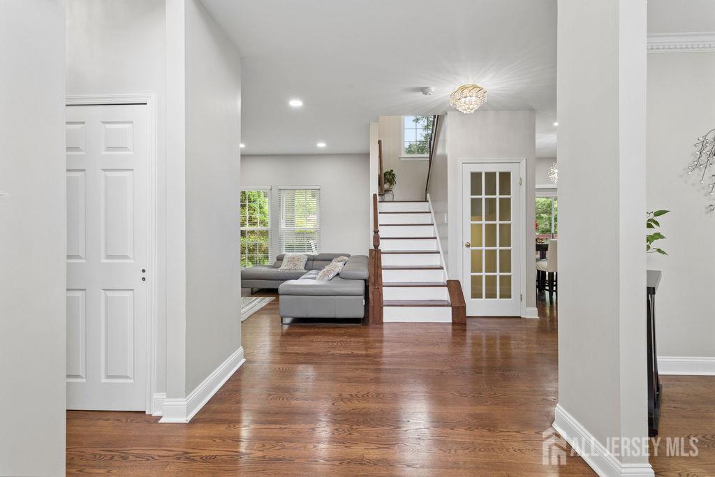 5th image of 30 Larkspur Dr, Dayton, NJ 08810 | MLS# 2701746R