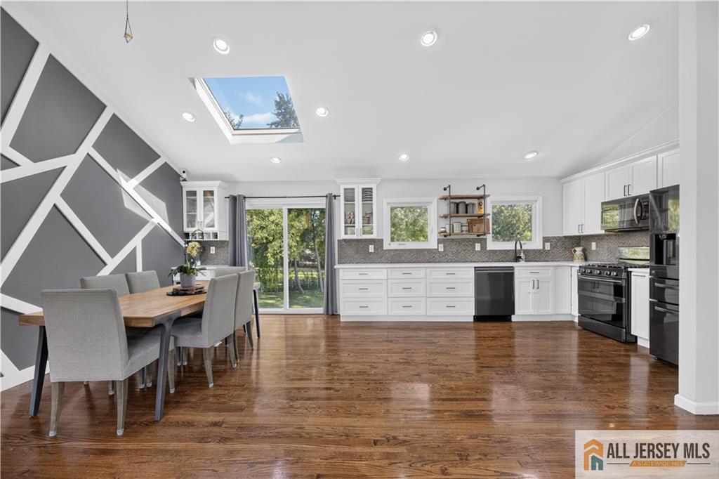 5th image of 1 Perry Rd, East Brunswick, NJ 08816 | MLS# 2770210M