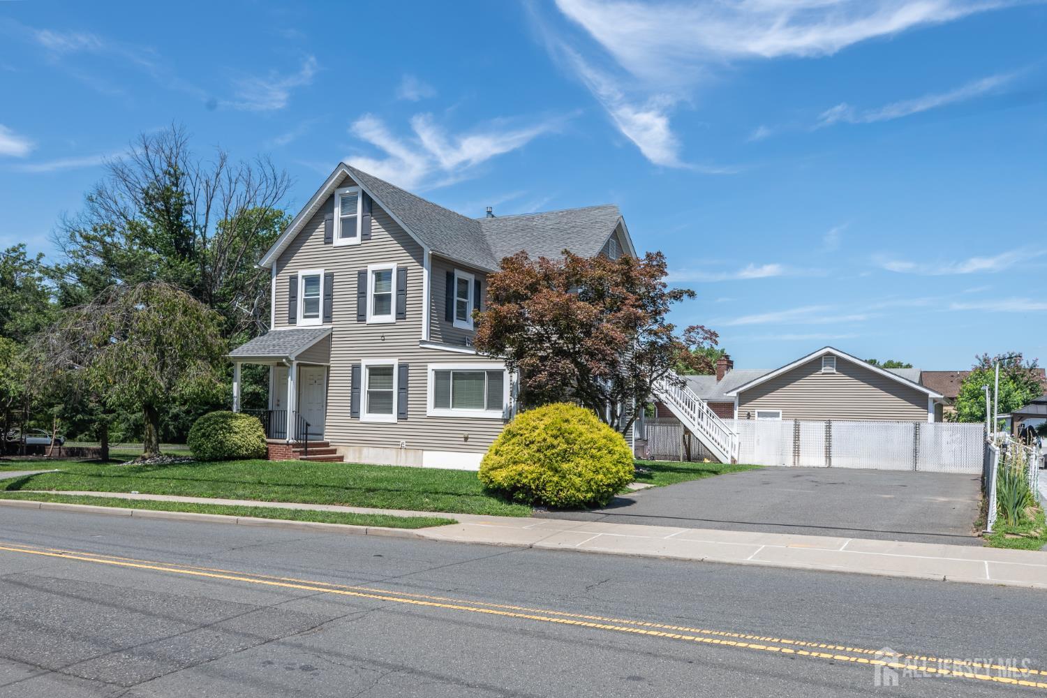 3rd image of 637 Main St, Sayreville, NJ 08872 | MLS# 2701841R