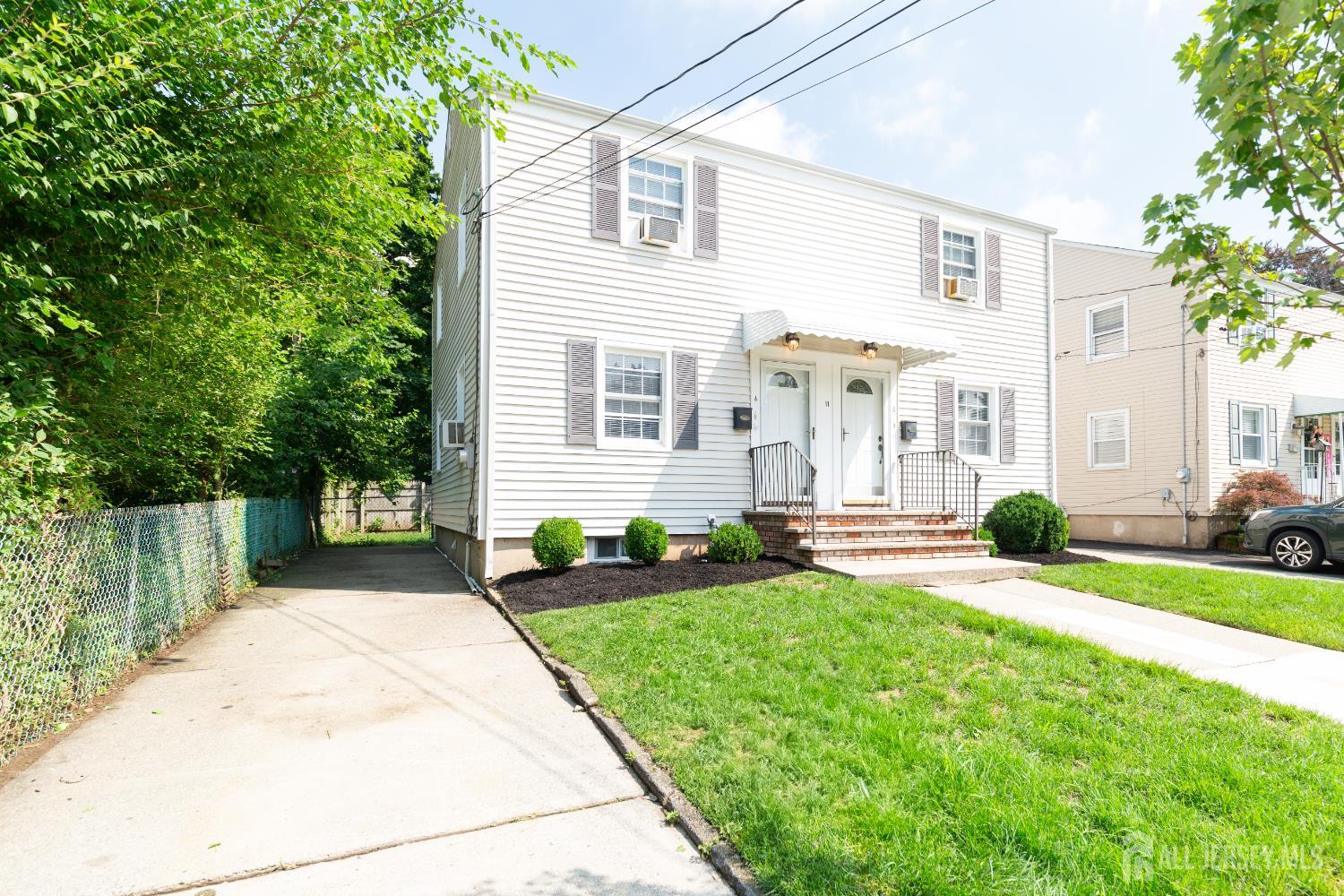 2nd image of 11 Mayfield Pl, Metuchen, NJ 08840 | MLS# 2702234R