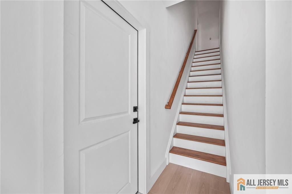 4th image of 291 New York Ave, Jersey City, NJ 07307