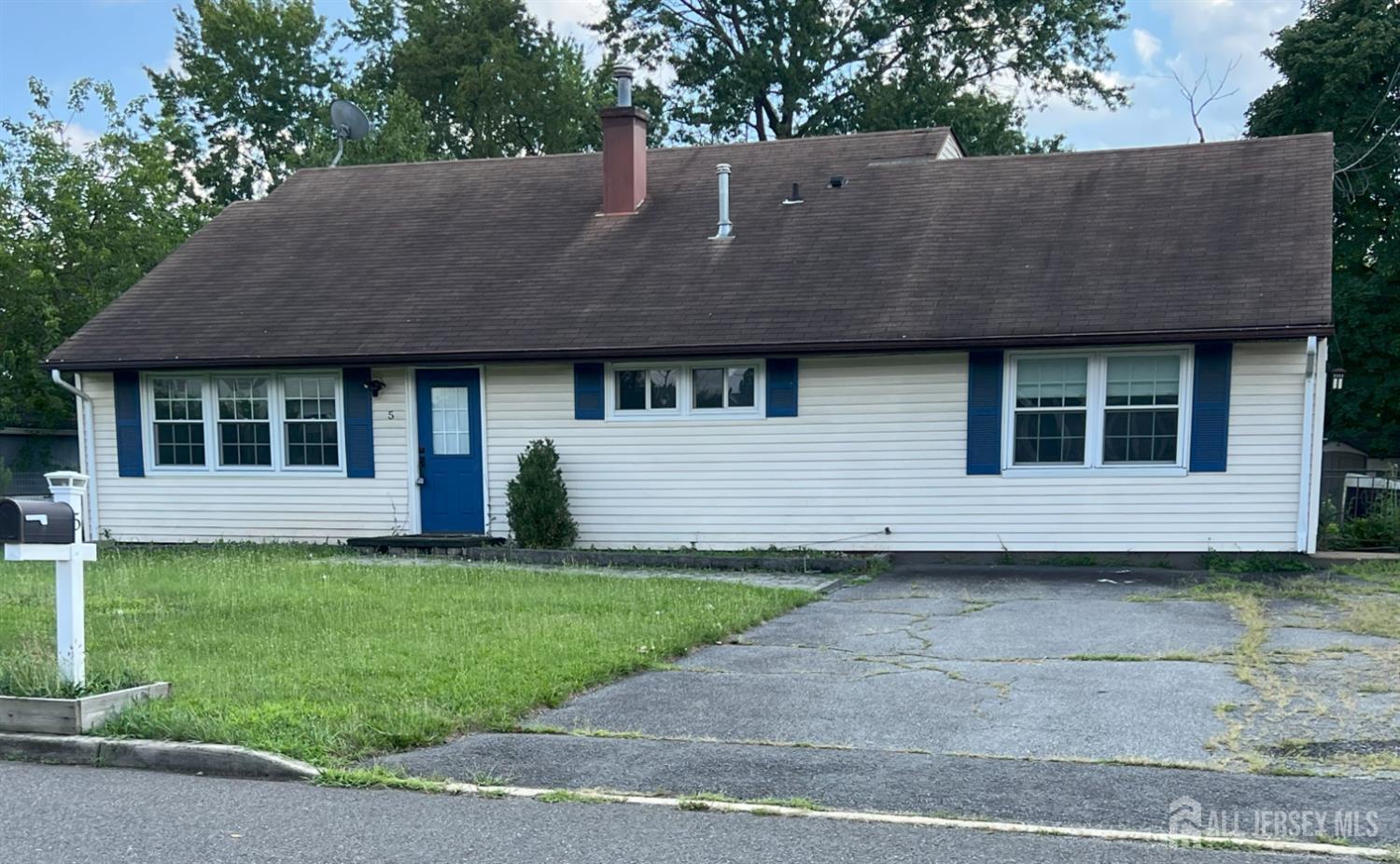 1st image of 5 Kate Ter, Piscataway, NJ 08854 | MLS# 2702227R