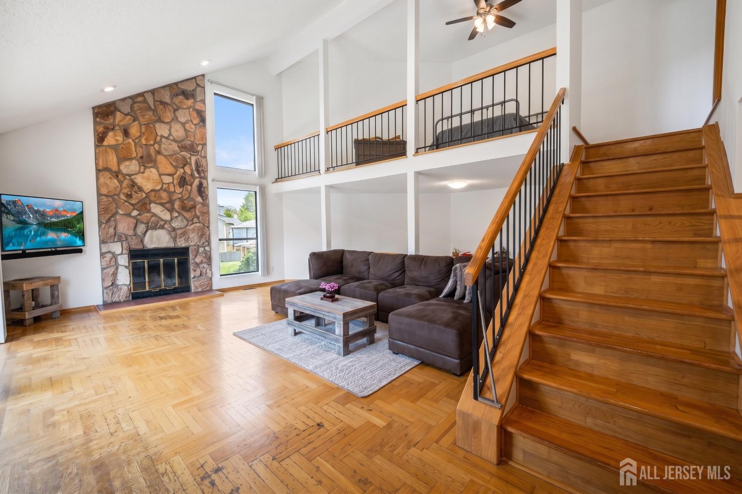 3rd image of 260 Westgate Dr, Edison, NJ 08820 | MLS# 2701992R
