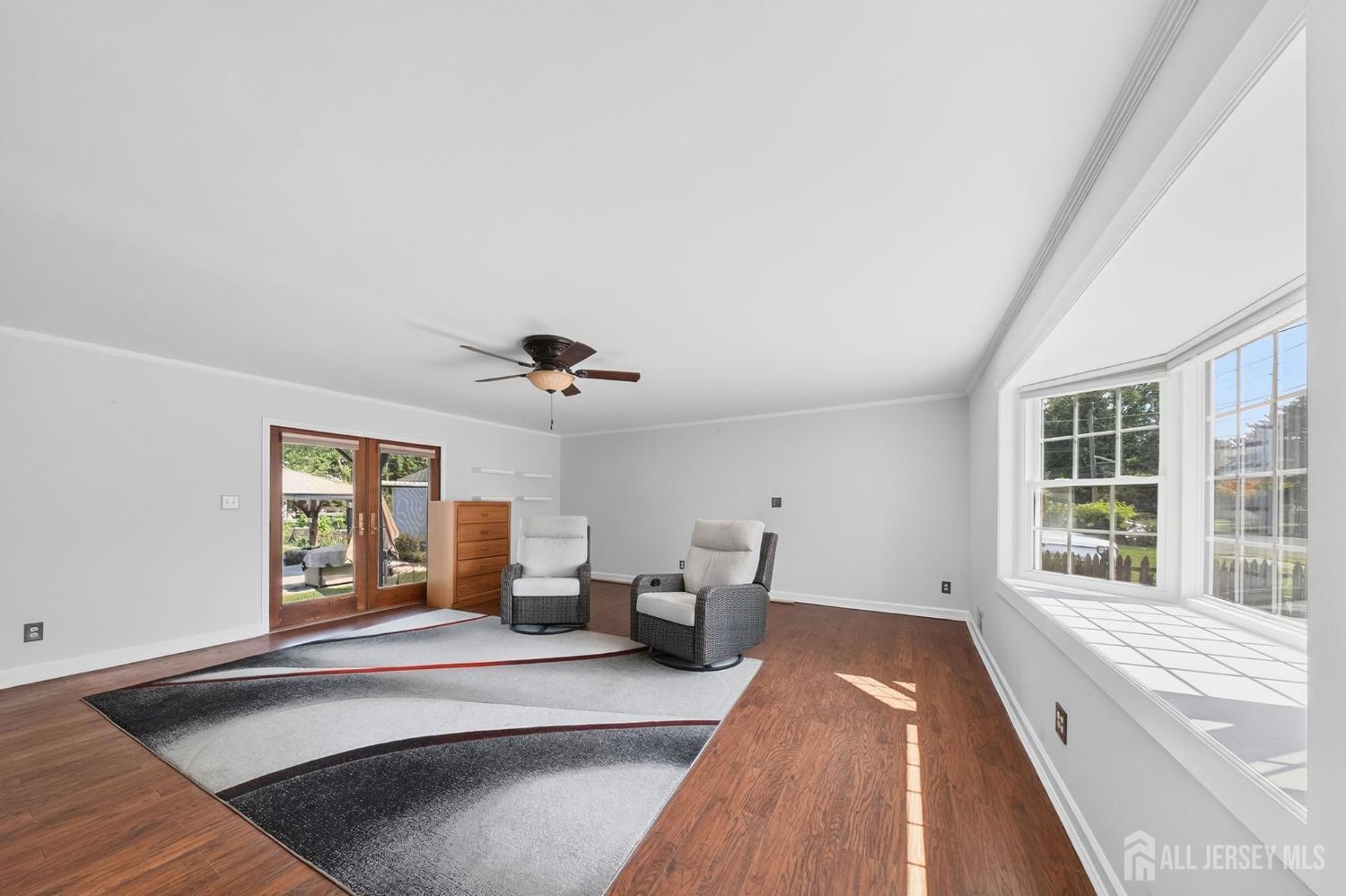 5th image of 647 Cook Ave, Middlesex, NJ 08846 | MLS# 2702471R