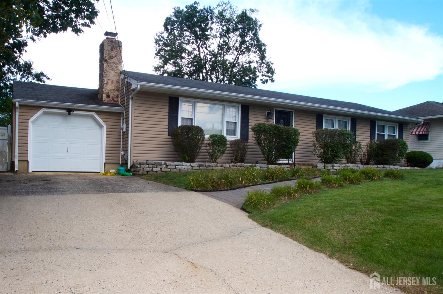 2nd image of 319 Spruce Dr, Brick, NJ 08723 | MLS# 2702070R