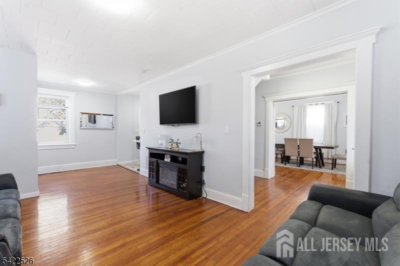 4th image of 140 Grove Ave, Woodbridge, NJ 07095 | MLS# 2702618R