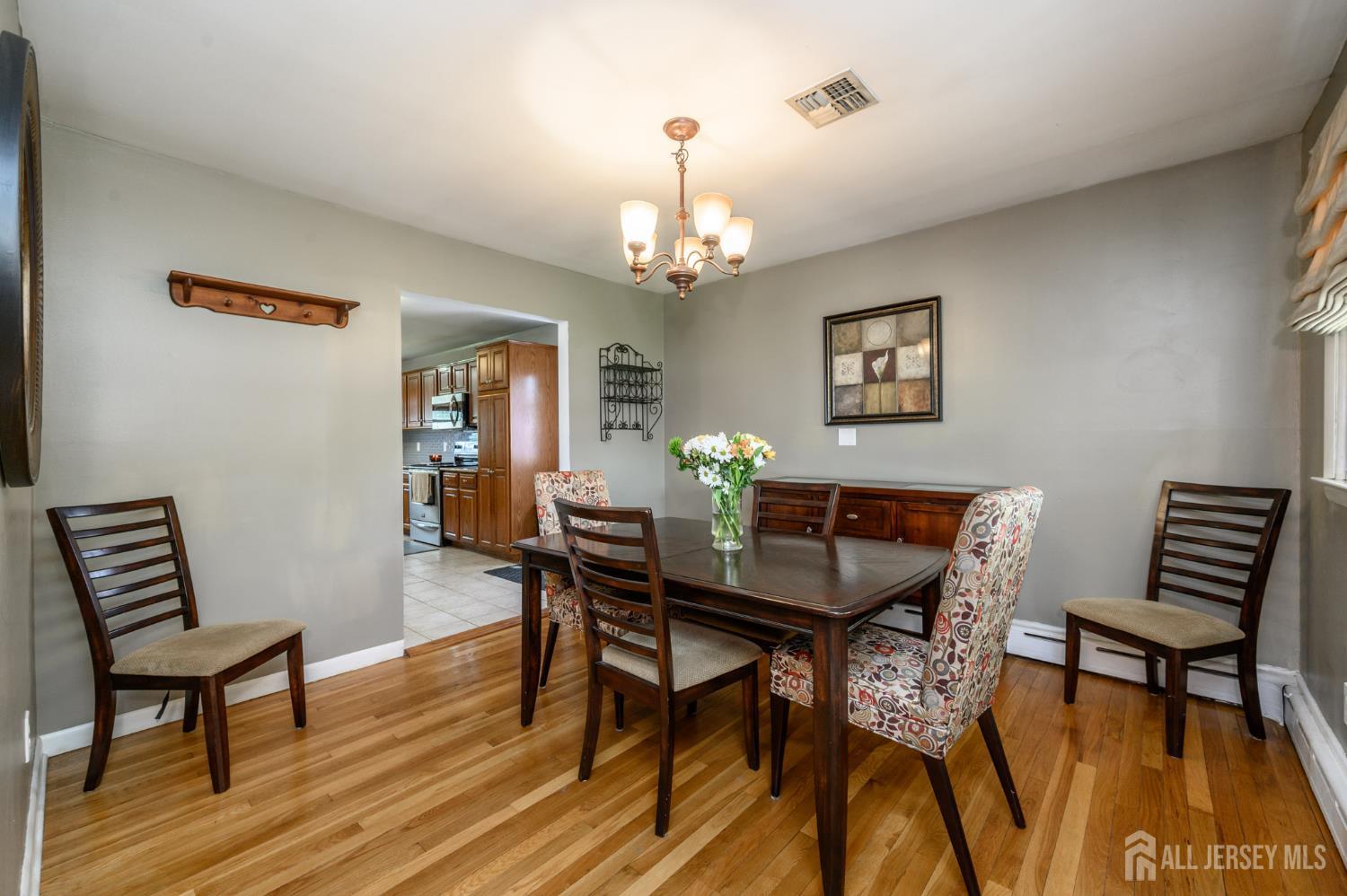 4th image of 776 Harrell Ave, Woodbridge, NJ 07095 | MLS# 2702605R