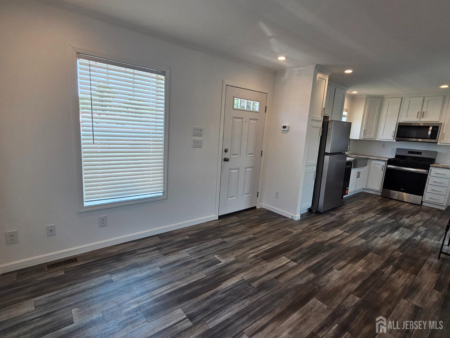 3rd image of 428 Kenbury Rd, Branchburg, NJ 08876 | MLS# 2701158R