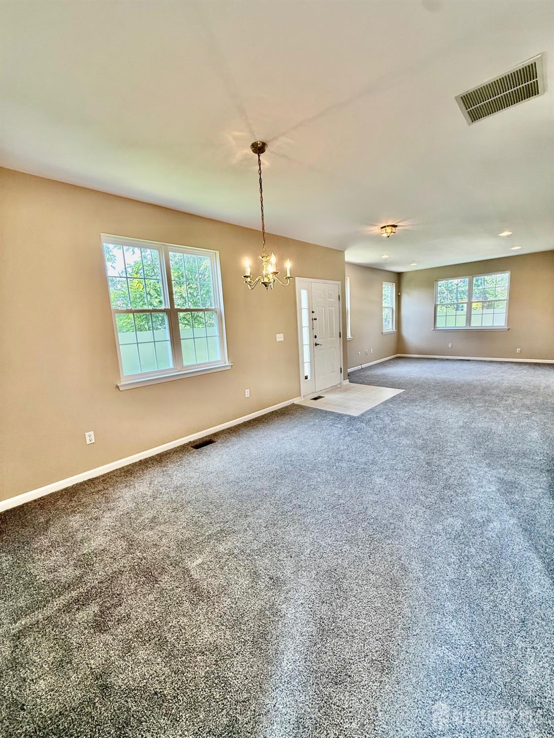 3rd image of 216 Alder Ct, New Brunswick, NJ 08901 | MLS# 2702072R