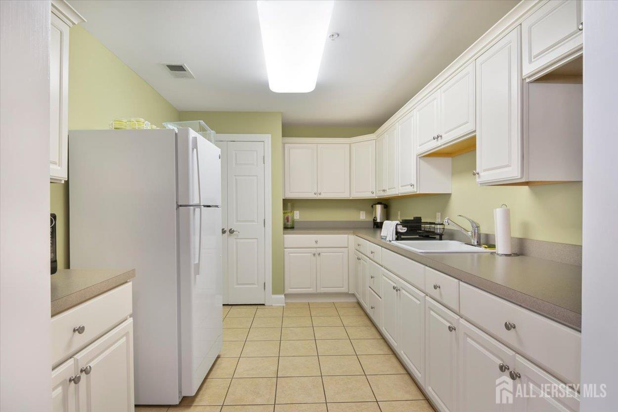 21st image of 111 Liddle Ave, Edison, NJ 08837 | MLS# 2702777R