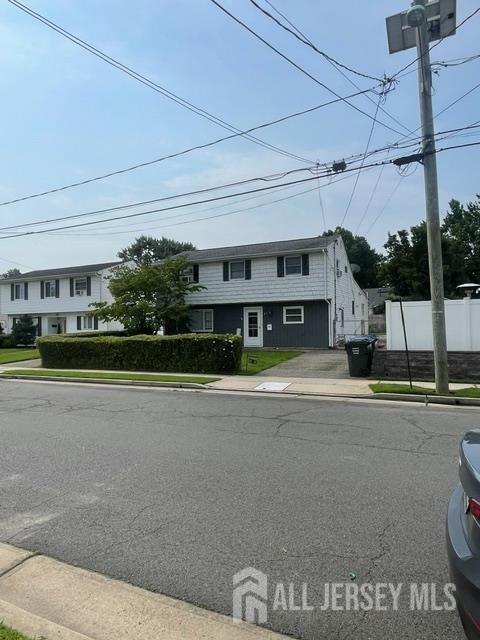 84 E Laurel Street E