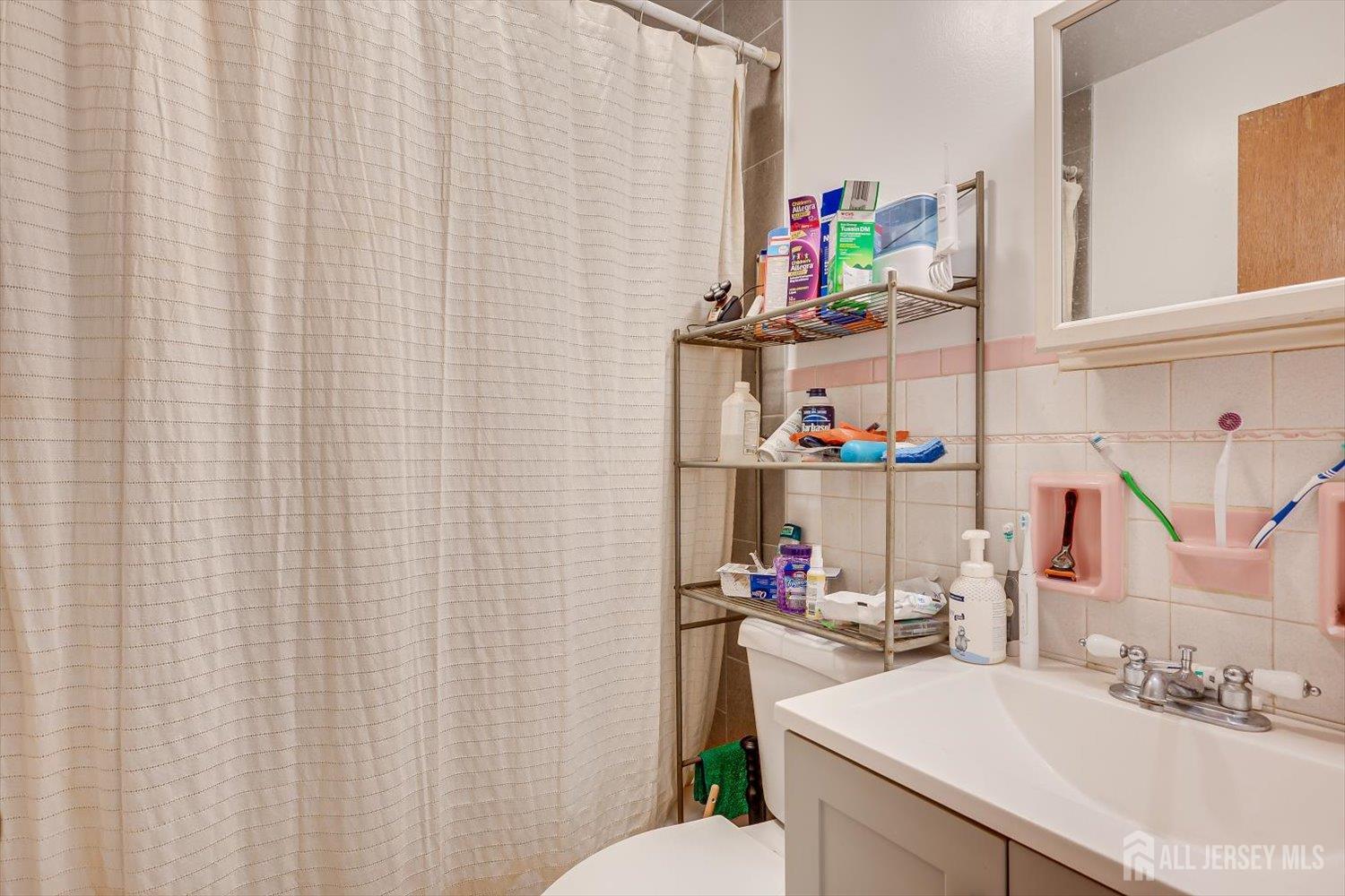 5th image of 3 E High St E, Bound Brook, NJ 08805 | MLS# 2702571R