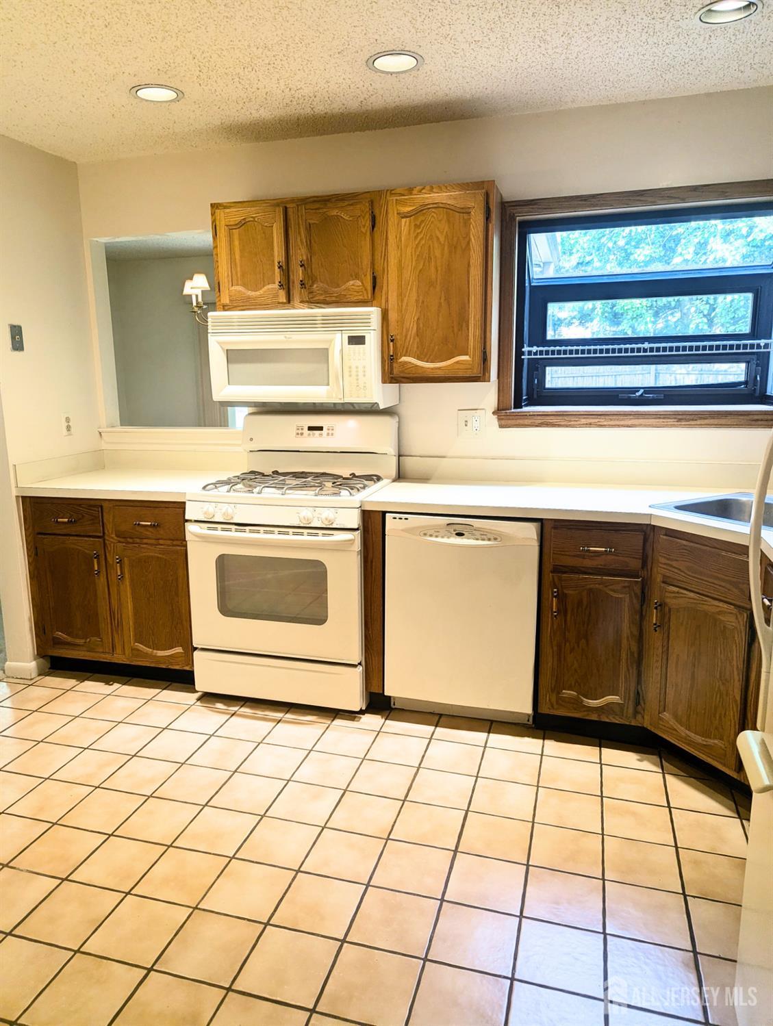 4th image of 120 Park Gate Dr, Edison, NJ 08820 | MLS# 2702878R