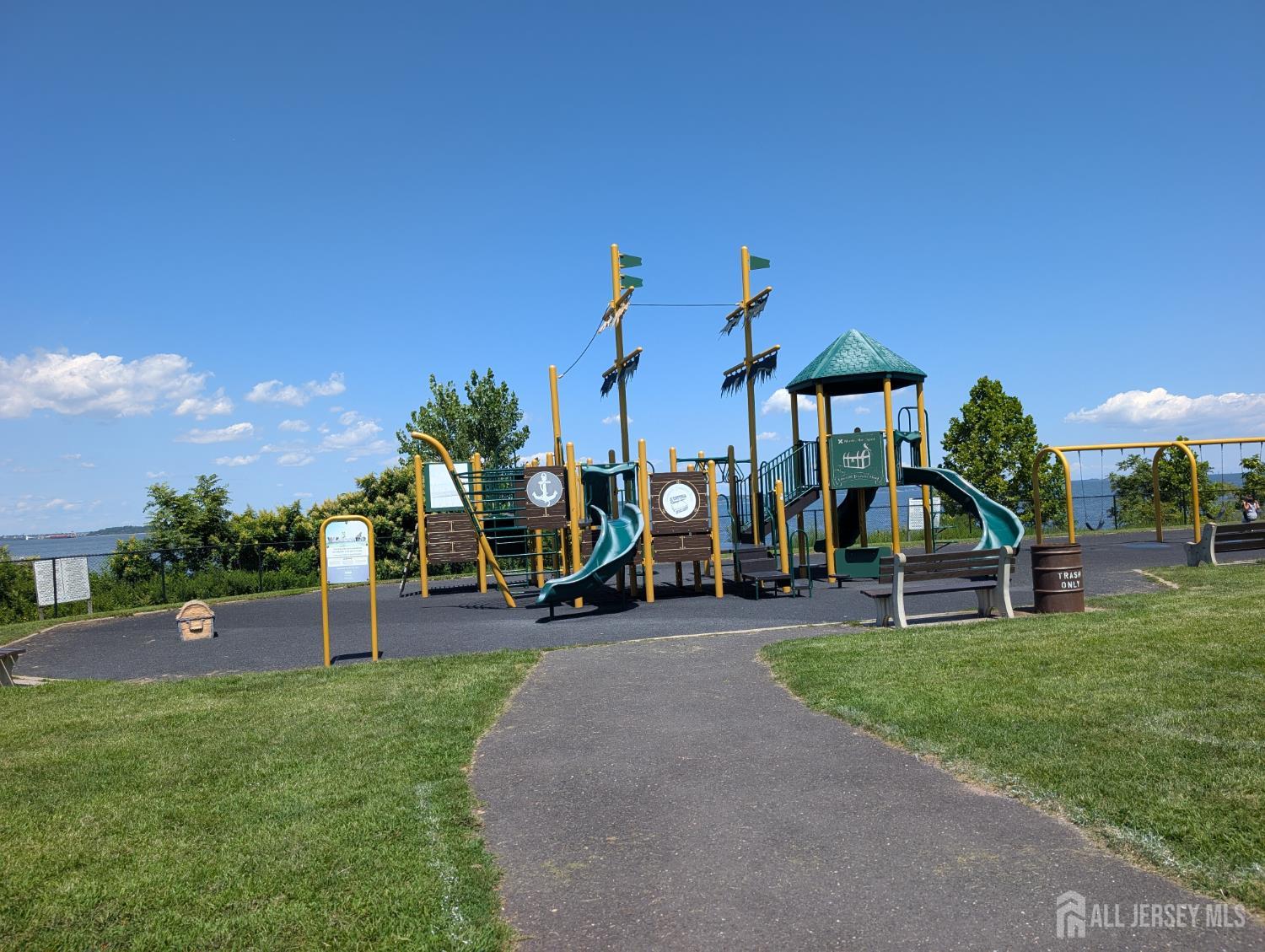 2nd image of 148 Mckinley Ave, South Amboy, NJ 08879 | MLS# 2702849R