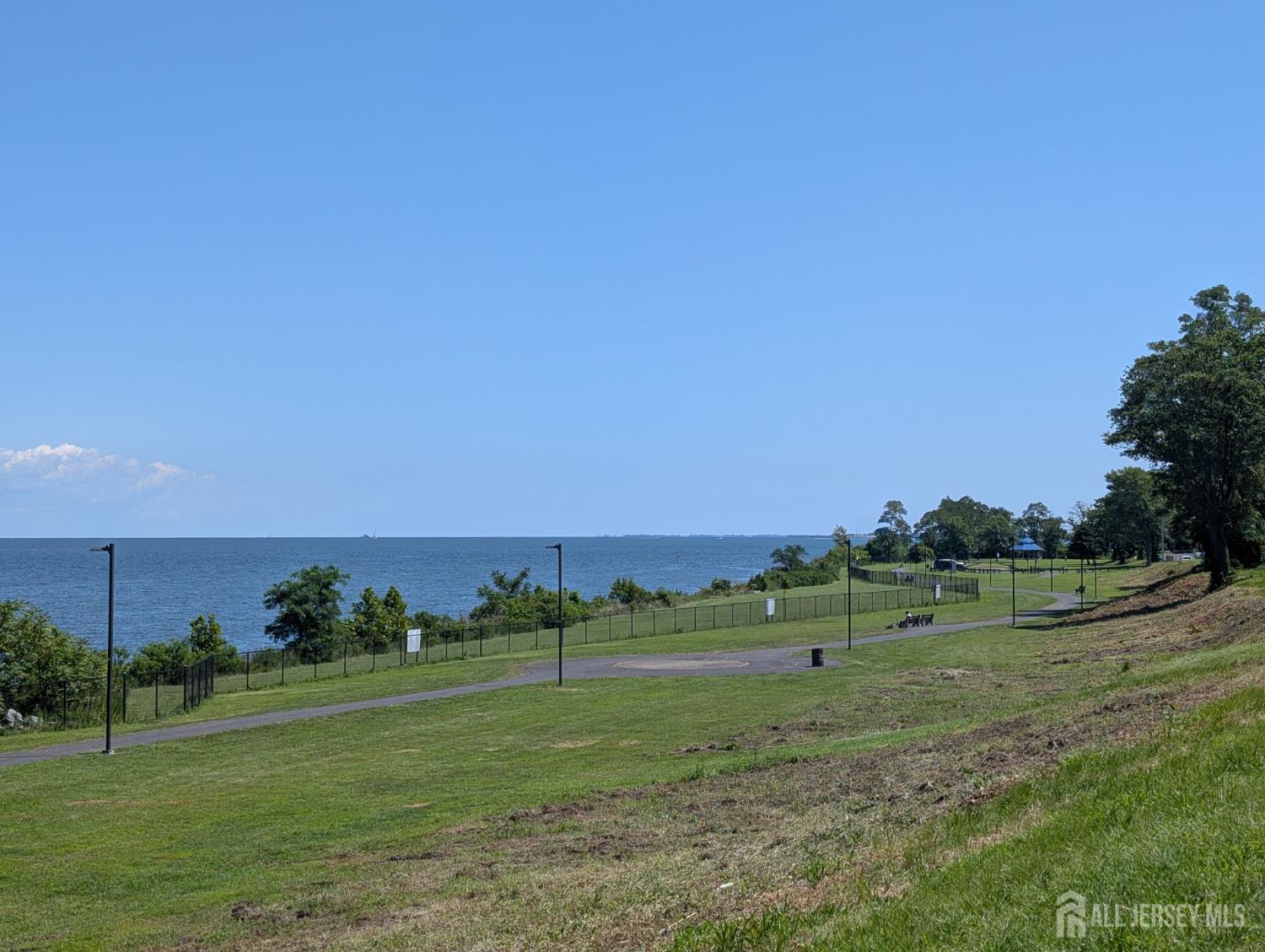4th image of 148 Mckinley Ave, South Amboy, NJ 08879 | MLS# 2702849R