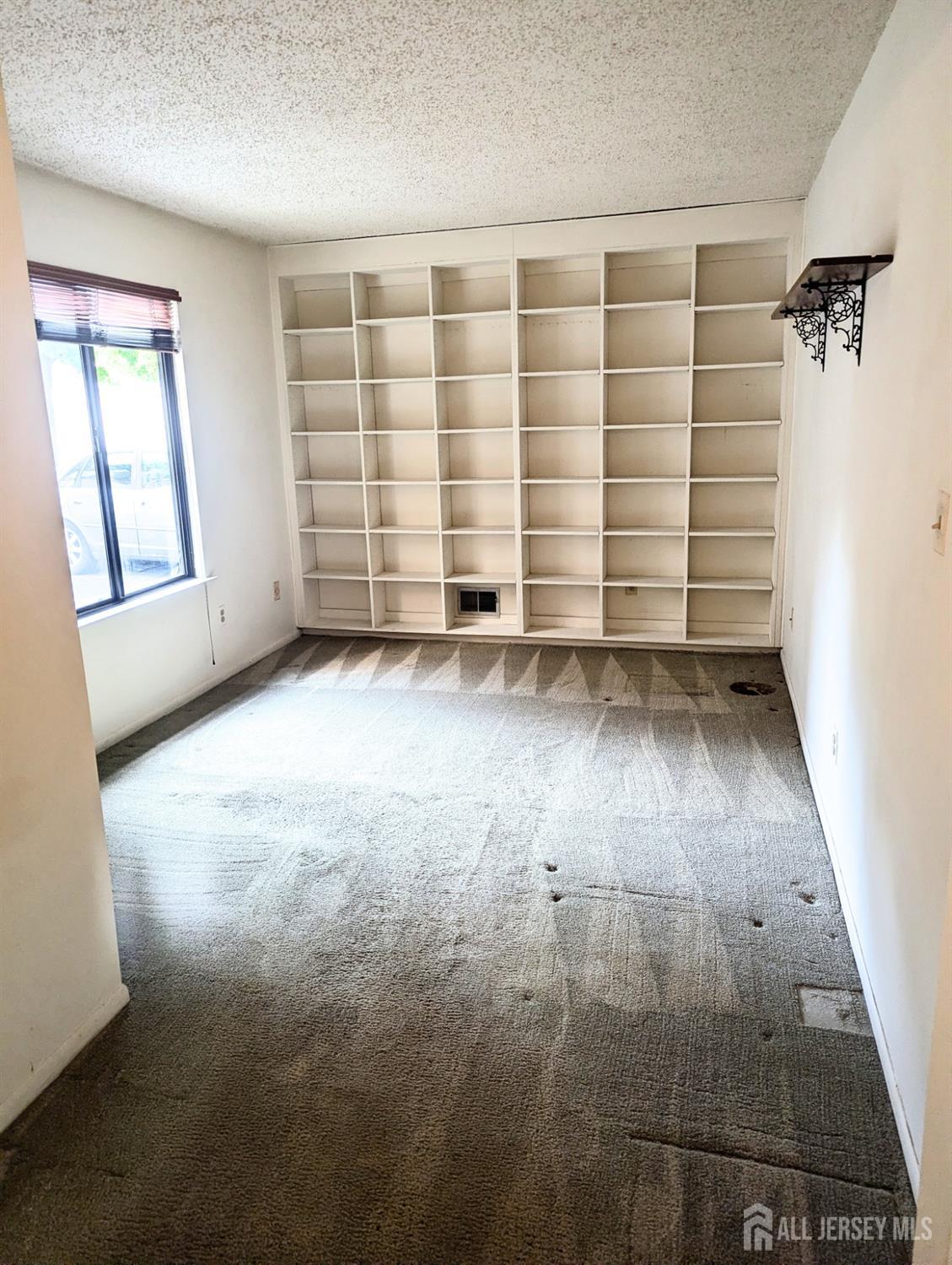 2nd image of 120 Park Gate Dr, Edison, NJ 08820 | MLS# 2702878R