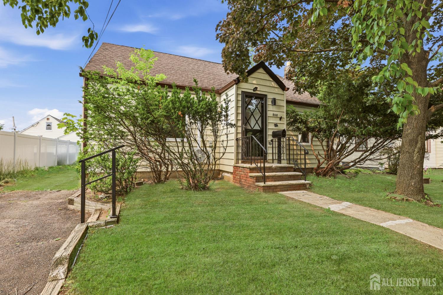 3rd image of 808 Tompkins Ave, South Plainfield, NJ 07080 | MLS# 2702989R