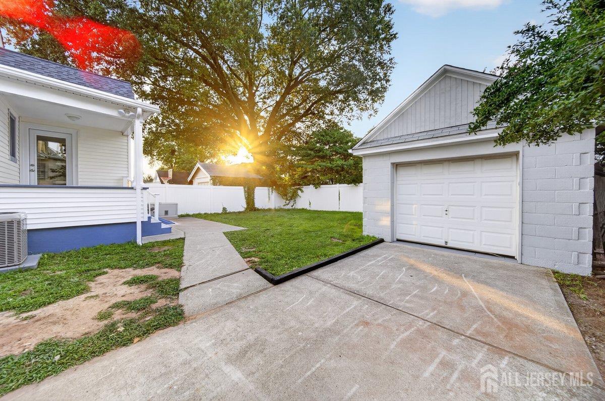 3rd image of 184 Green St, Woodbridge, NJ 07095 | MLS# 2702871R