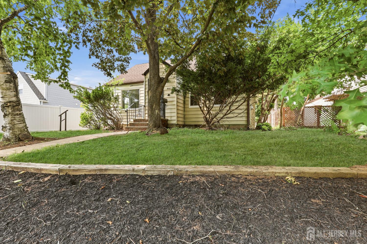 4th image of 808 Tompkins Ave, South Plainfield, NJ 07080 | MLS# 2702989R