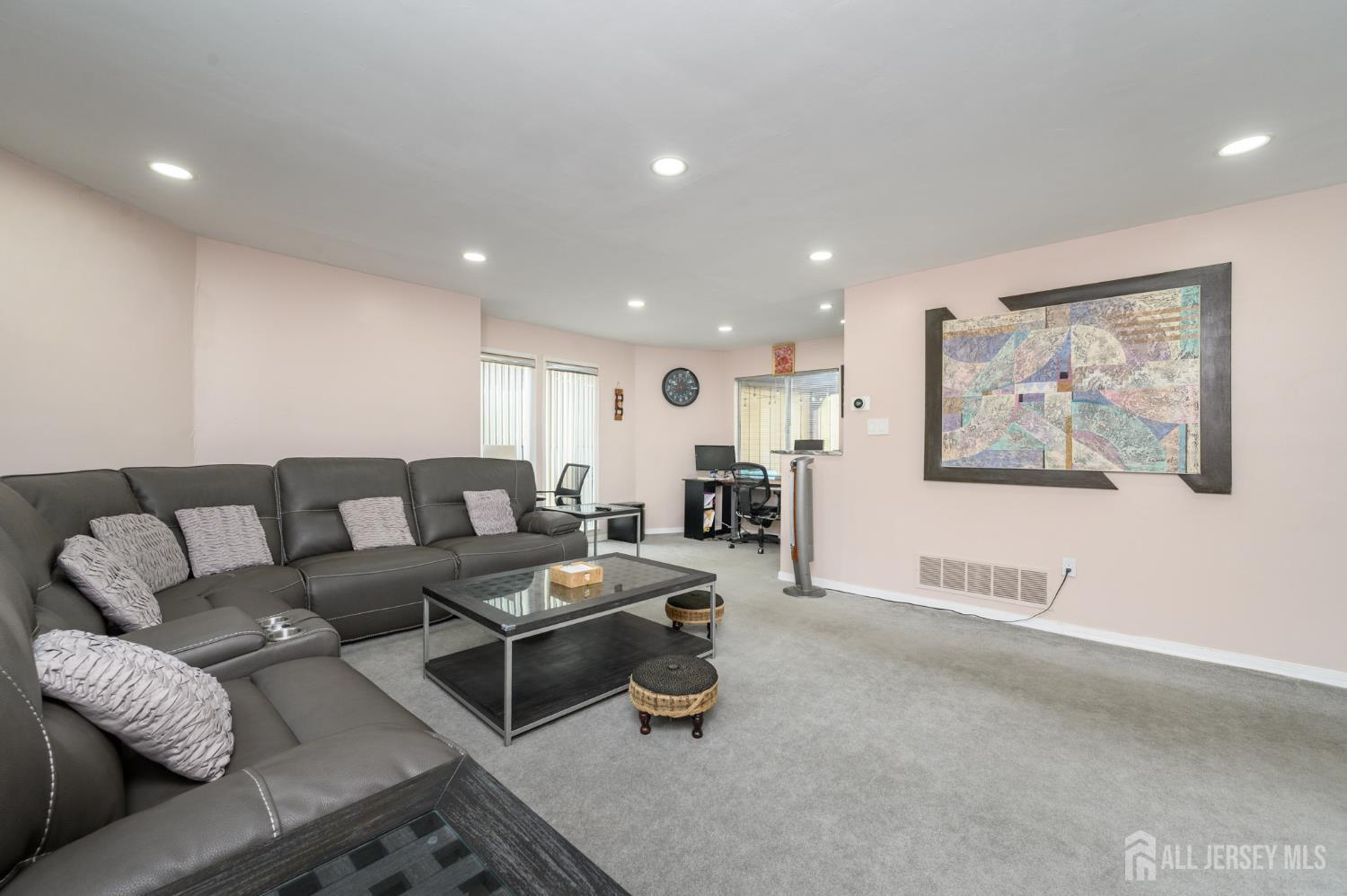 5th image of 190 Goldmine Ln, Old Bridge, NJ 08857 | MLS# 2702942R