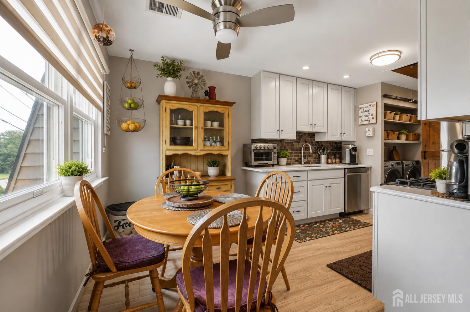 4th image of 307 Sharon Garden Ct, Woodbridge, NJ 07095 | MLS# 2702944R