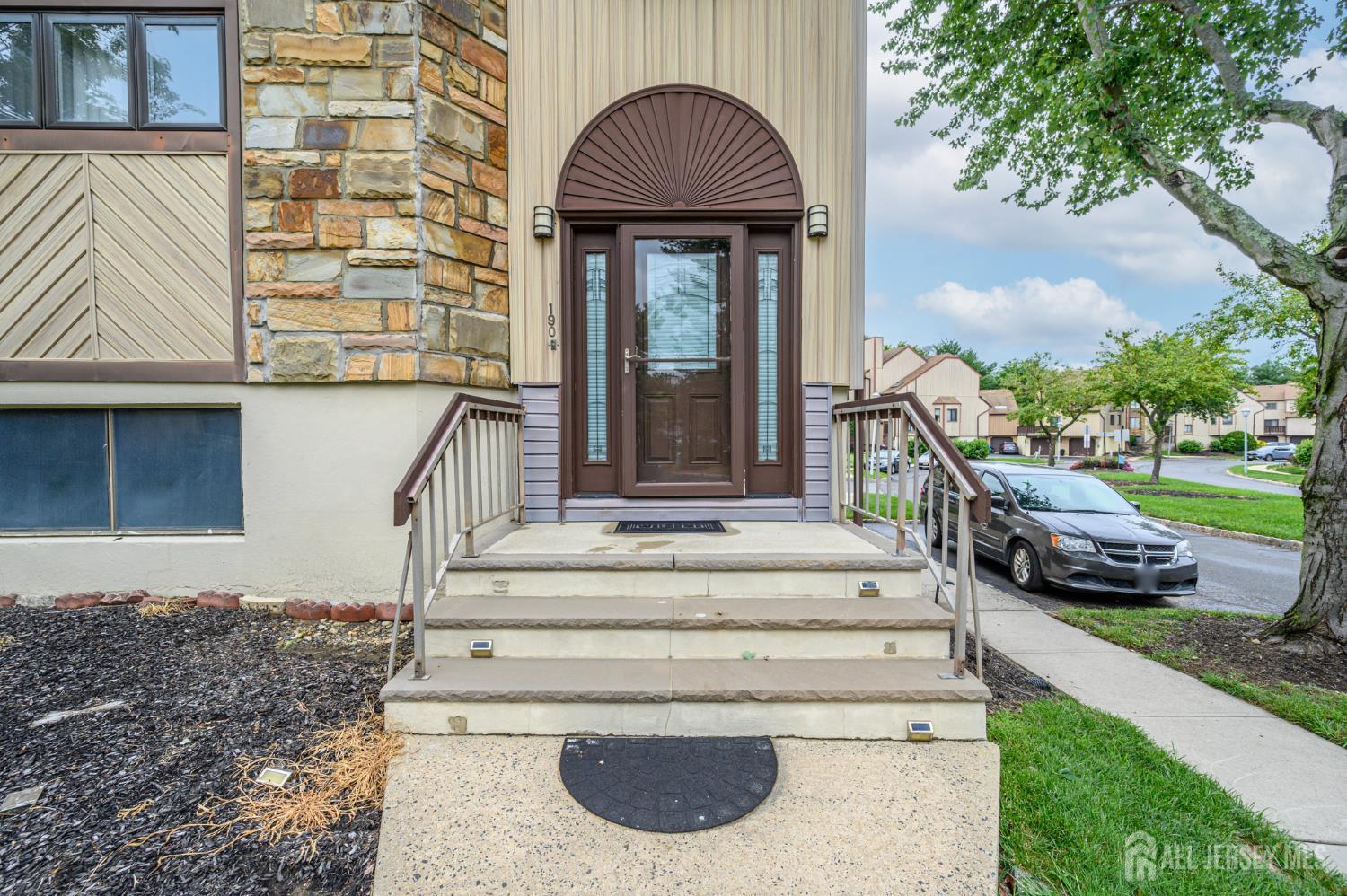 2nd image of 190 Goldmine Ln, Old Bridge, NJ 08857 | MLS# 2702942R