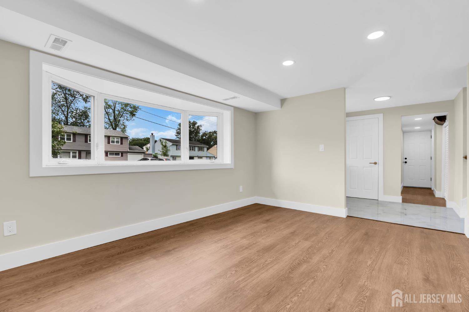 4th image of 104 Southwood Dr, Old Bridge, NJ 08857 | MLS# 2702948R