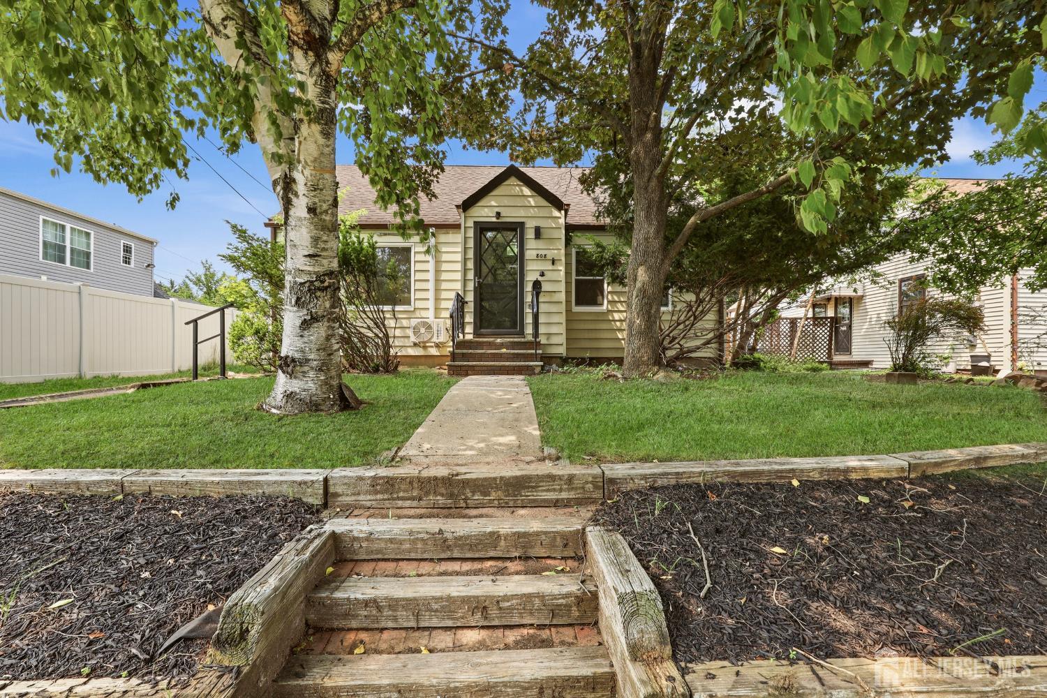 1st image of 808 Tompkins Ave, South Plainfield, NJ 07080 | MLS# 2702989R