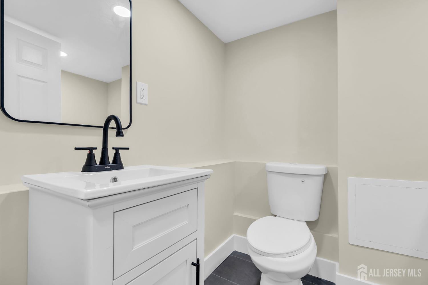 5th image of 104 Southwood Dr, Old Bridge, NJ 08857 | MLS# 2702948R