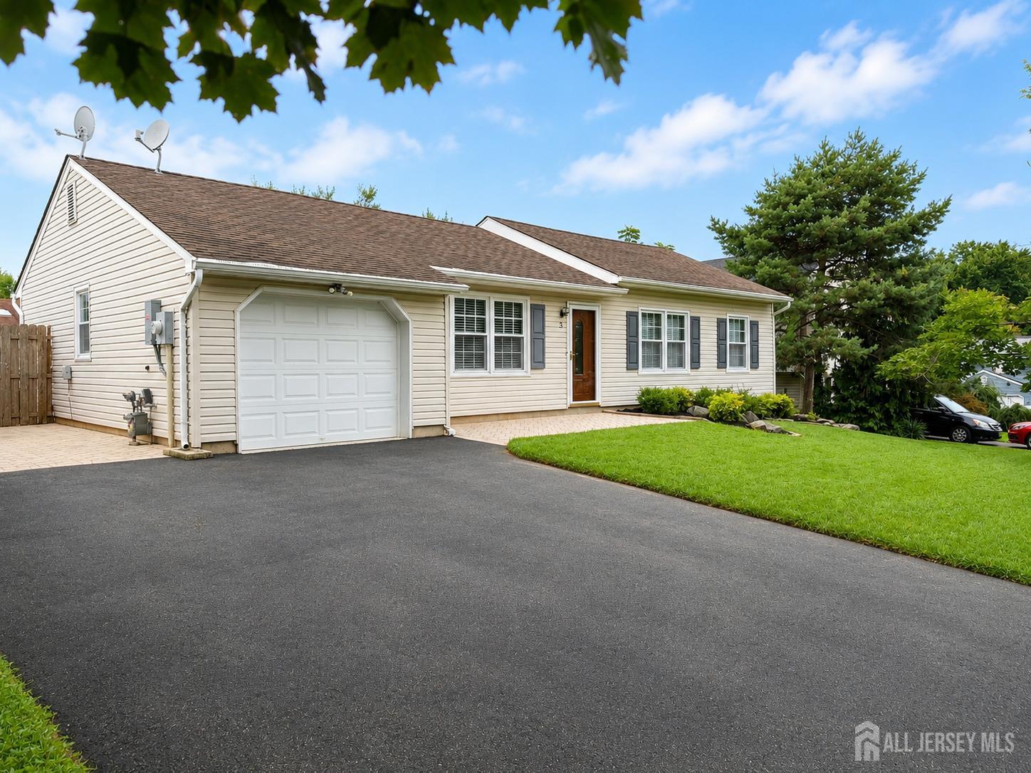 2nd image of 3 Netherwood Cir, Edison, NJ 08820 | MLS# 2702933R