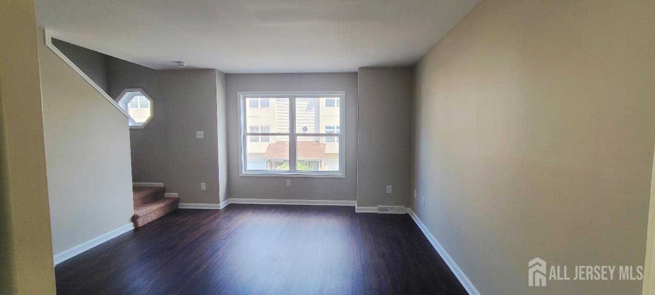 3rd image of 110 Jefferson St, Perth Amboy, NJ 08861 | MLS# 2702977R