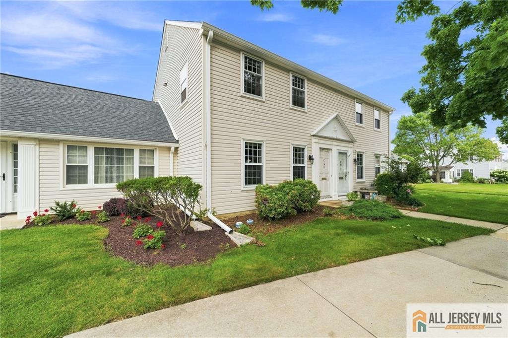 3rd image of 13 Sussex Wy #C, Monroe Township, NJ 08831 | MLS# 2770335M
