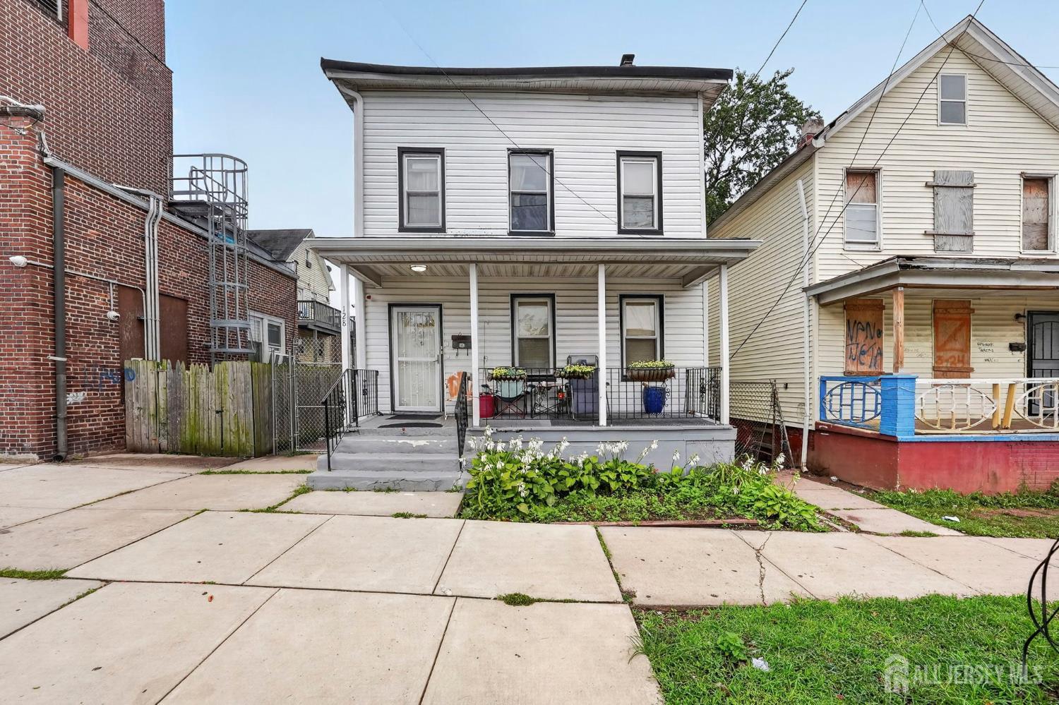 1st image of 128 Suydam St, New Brunswick, NJ 08901 | MLS# 2703020R