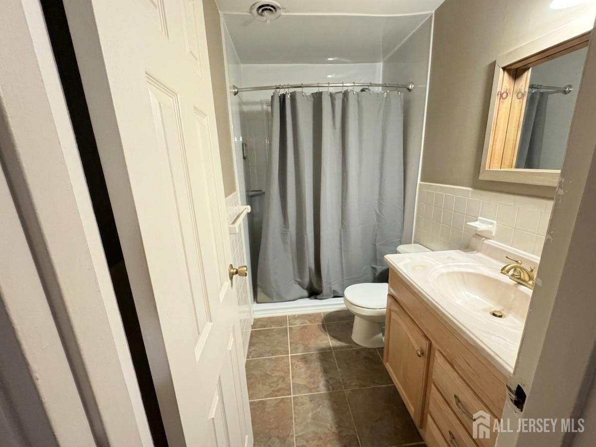3rd image of 44 Judson St #7A, Edison, NJ 08837 | MLS# 2703016R