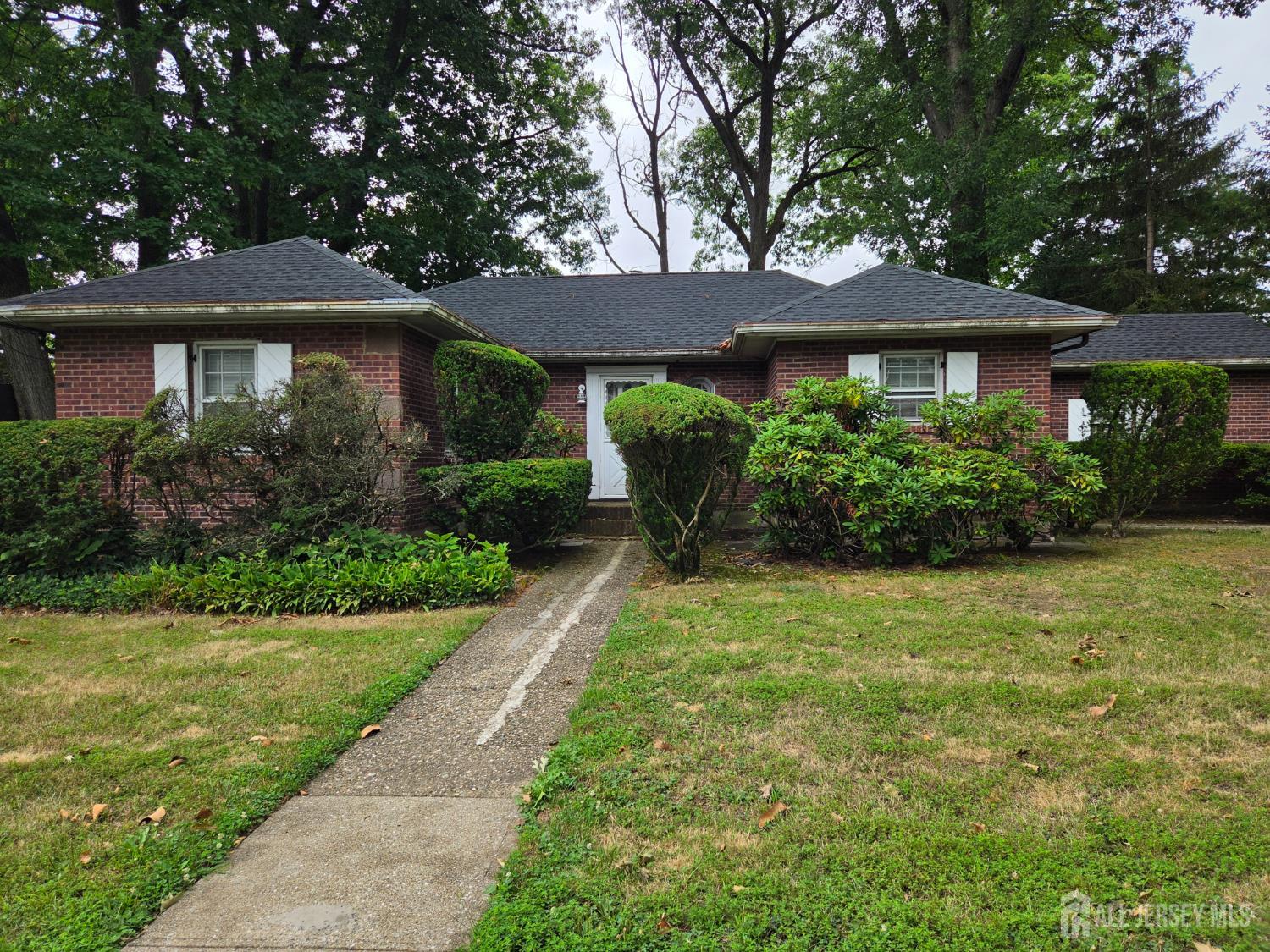 168 E Spring Valley Avenue E