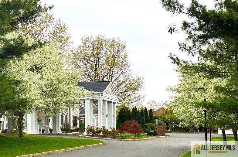 38th image of 40 Rutland Ln #40B, Monroe Township, NJ 08831 | MLS# 2662085M