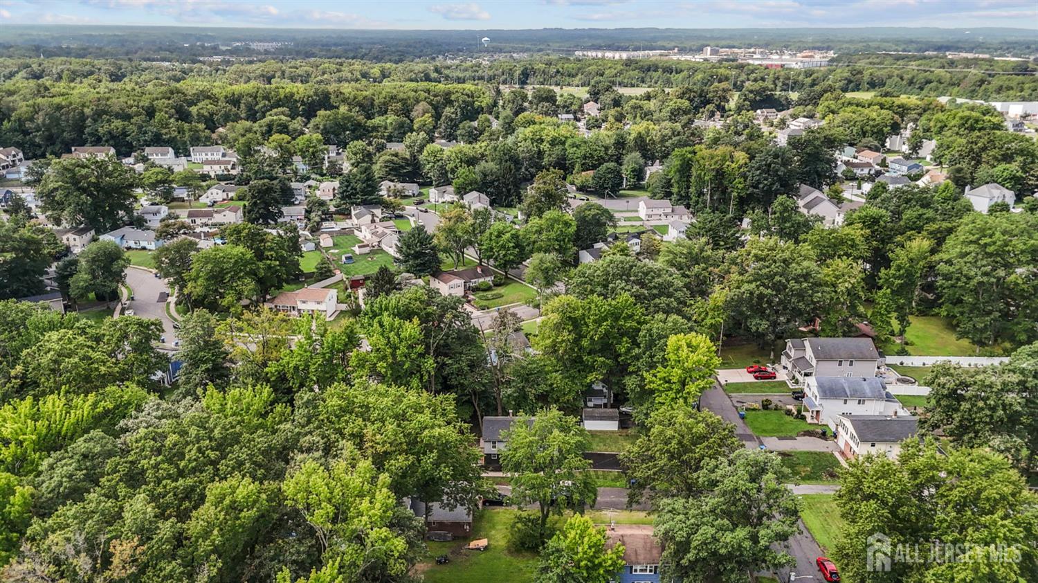 40th image of 1834 Holly Rd, North Brunswick, NJ 08902 | MLS# 2703001R