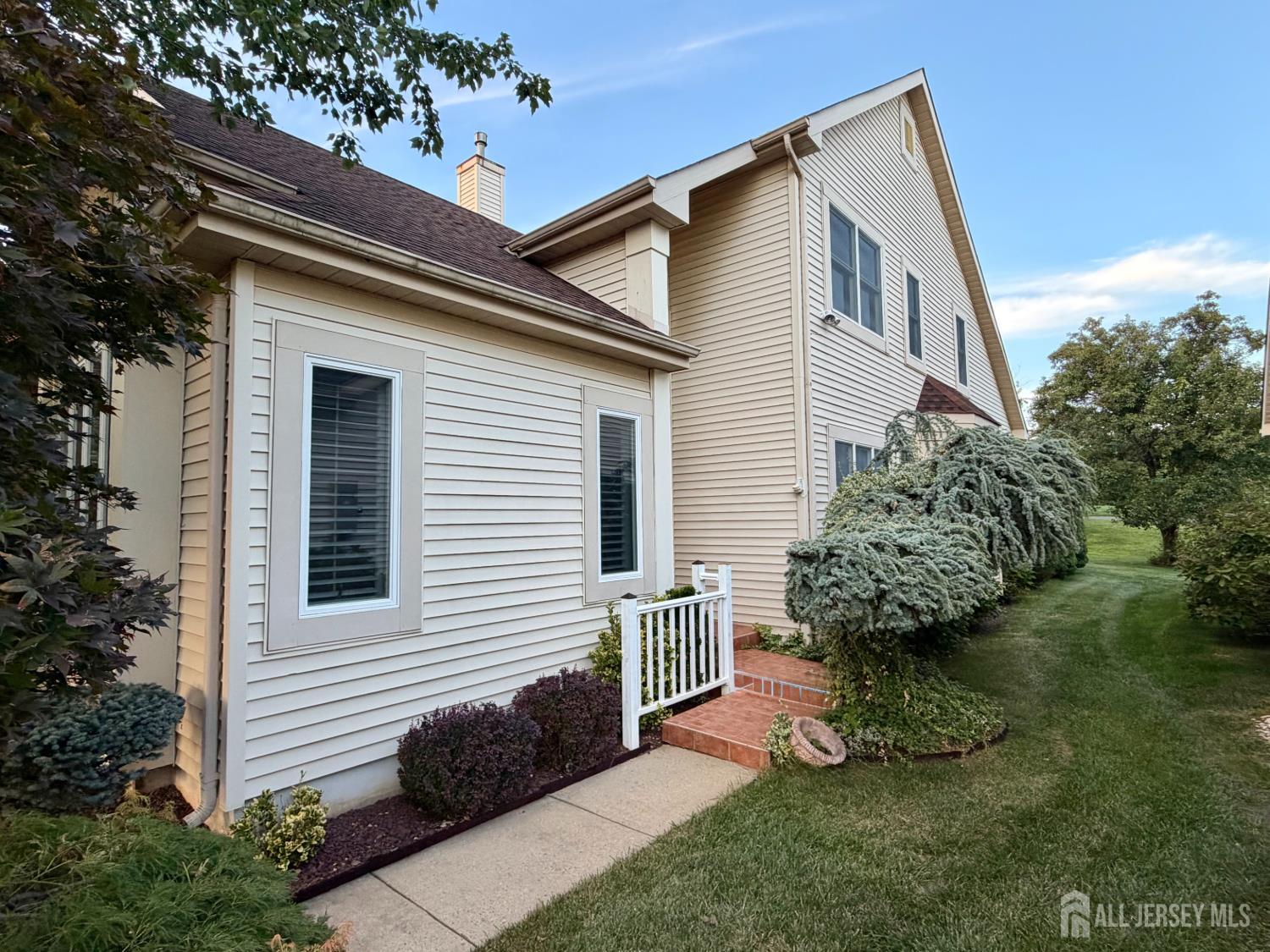 3rd image of 49 Dawson Ln, Monroe, NJ 08831 | MLS# 2703115R