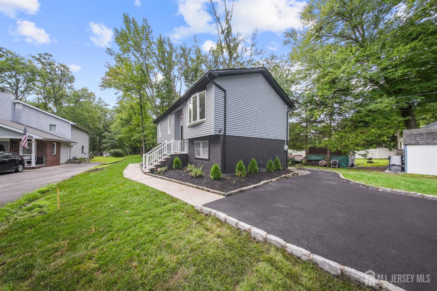 5th image of 1834 Holly Rd, North Brunswick, NJ 08902 | MLS# 2703001R
