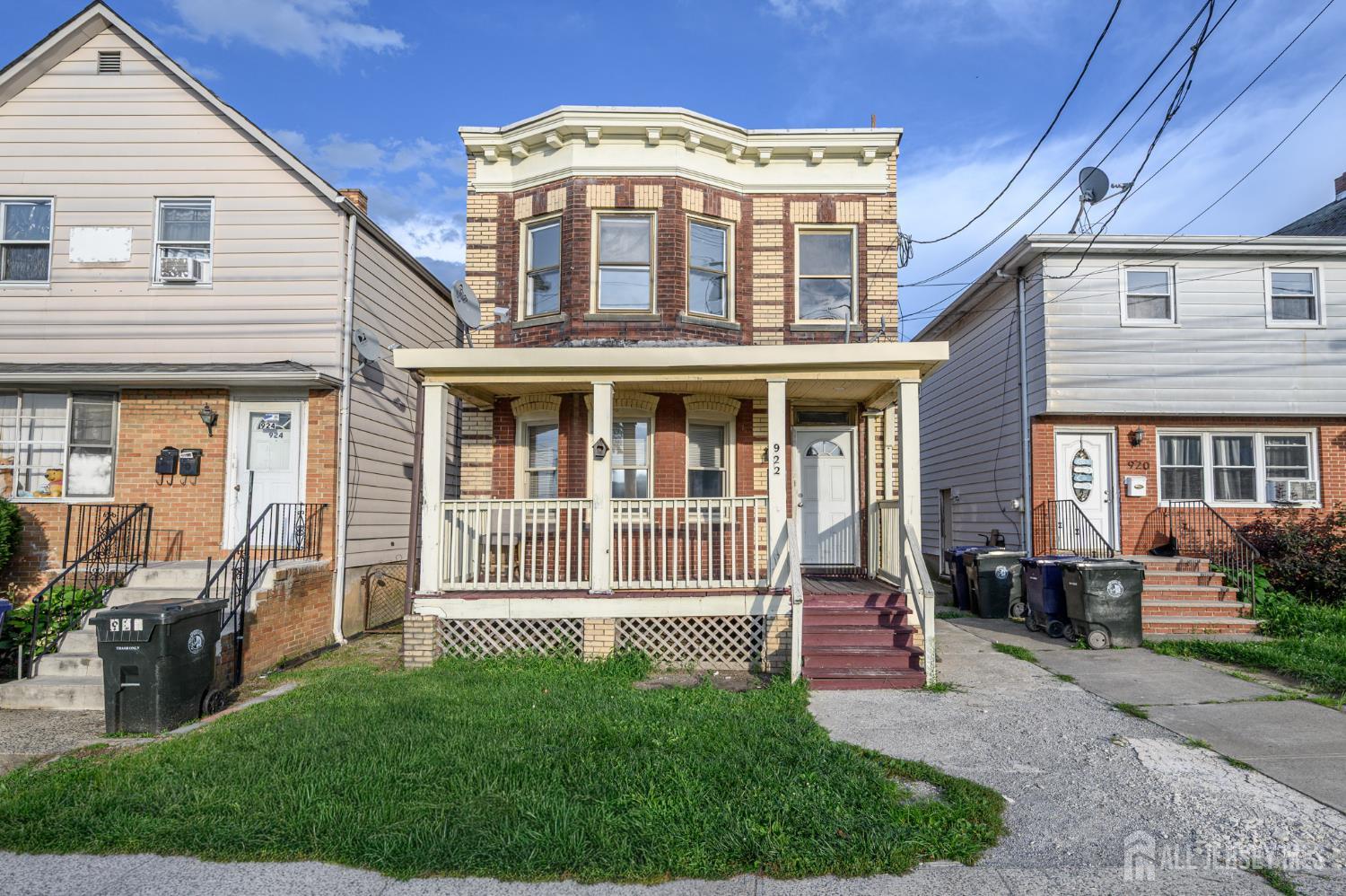 1st image of 922 Amboy Ave, Perth Amboy, NJ 08861 | MLS# 2702988R