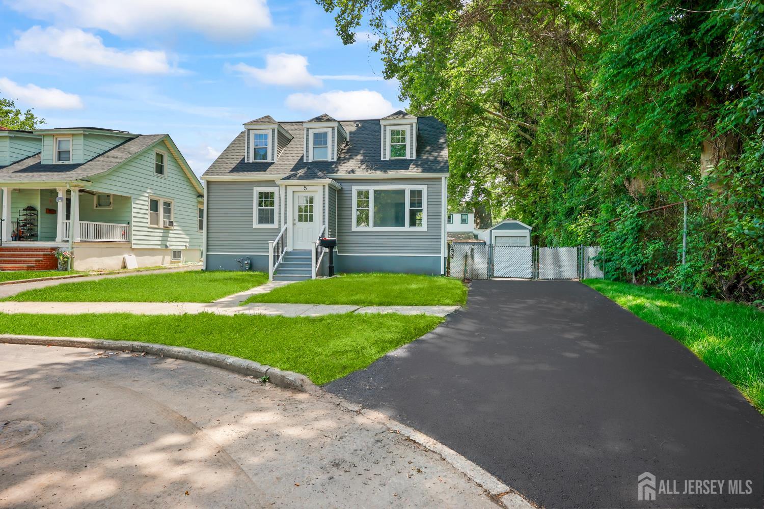 3rd image of 5 Monument Ave, Trenton, NJ 08619 | MLS# 2703096R