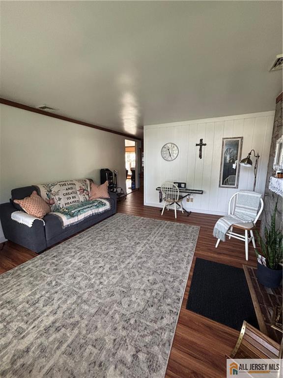 3rd image of 492 Booth Ct, Rahway, NJ 07065 | MLS# 2770359M