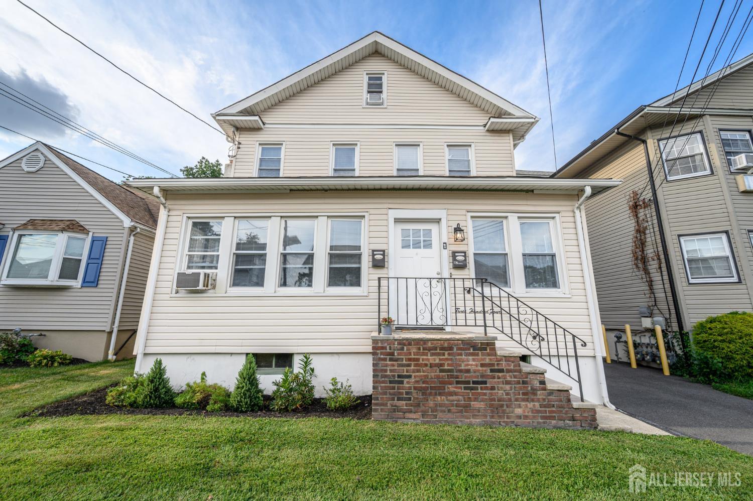 1st image of 304 Myrtle Ave, Garwood, NJ 07027 | MLS# 2703122R