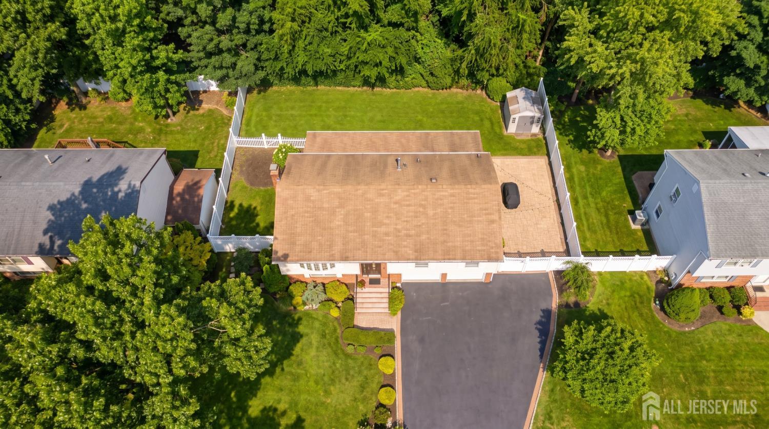 2nd image of 22 Sherwood Ln, Old Bridge, NJ 08857 | MLS# 2702889R