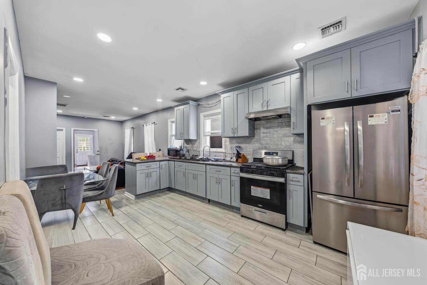 5th image of 313 Washington Ave, Elizabeth, NJ 07202 | MLS# 2702880R