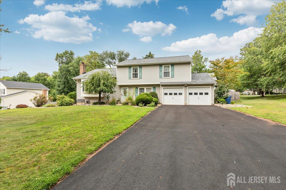 3rd image of 102 Fawn Dr, Old Bridge, NJ 07747 | MLS# 2703200R