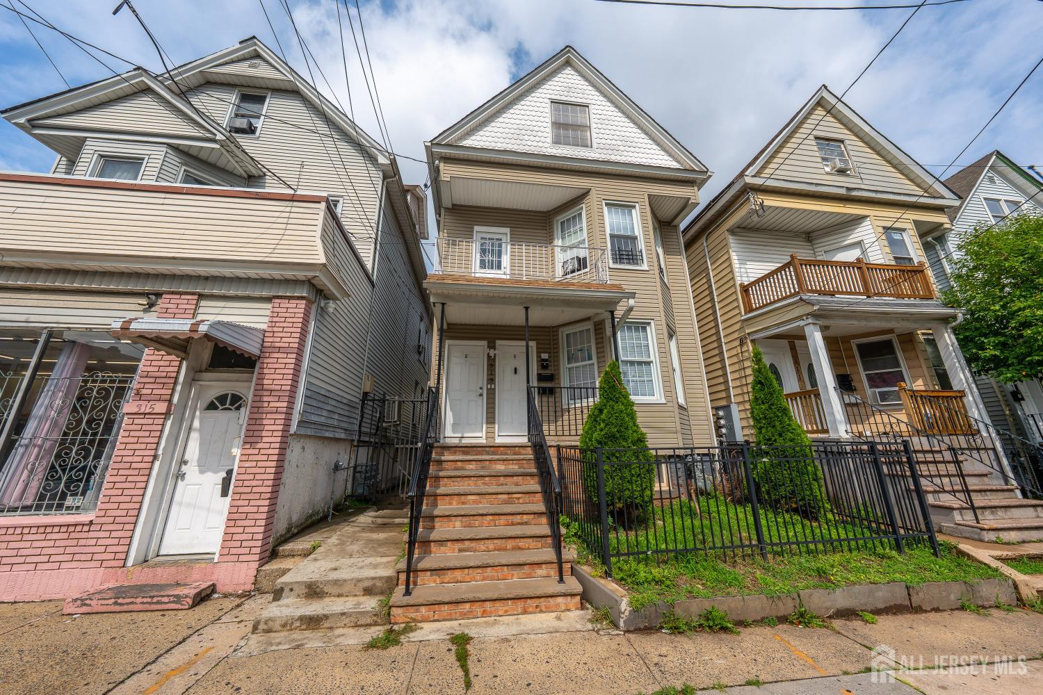 3rd image of 313 Washington Ave, Elizabeth, NJ 07202 | MLS# 2702880R