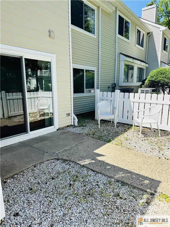 3rd image of 35 Foxtail Ln, Monmouth Junction, NJ 08852 | MLS# 2662075M