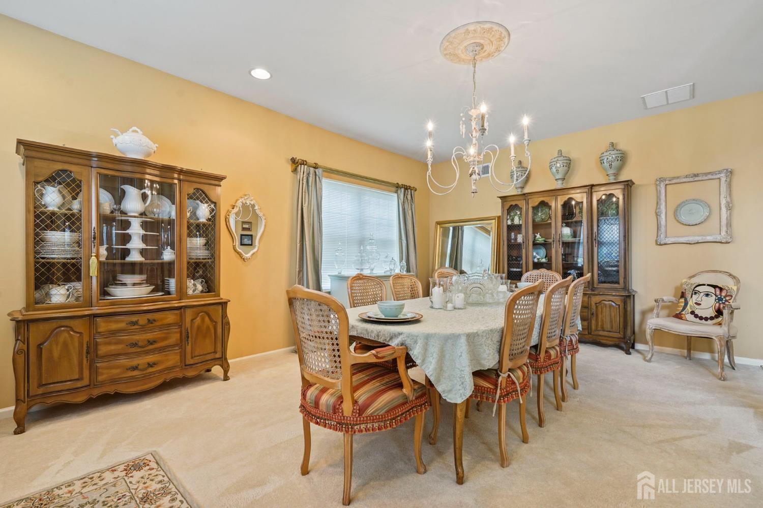 5th image of 52 Vineyard Ct, Monroe, NJ 08831 | MLS# 2703244R