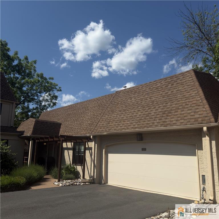 1st image of 2 Park Gate Dr #1002, Edison, NJ 08820 | MLS# 2662104M